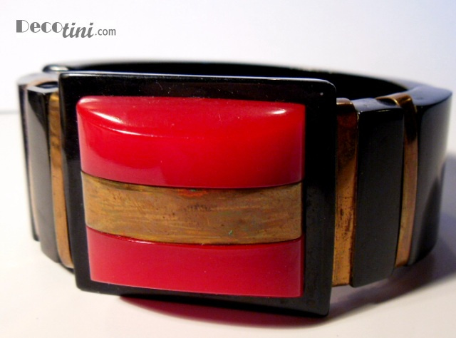 Red, Black & Brass Clamper