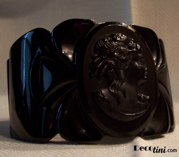 Cameo Clamper - SOLD